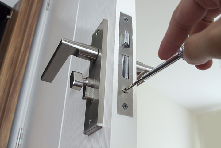 Our local locksmiths are able to repair and install door locks for properties in Glossop and the local area.